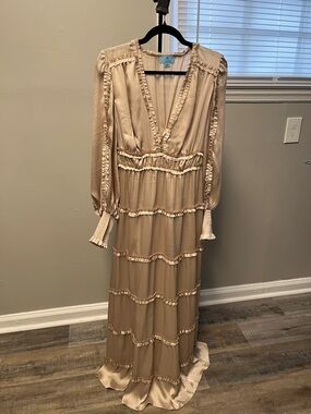 Elegant CeCe Maxi Dress beige